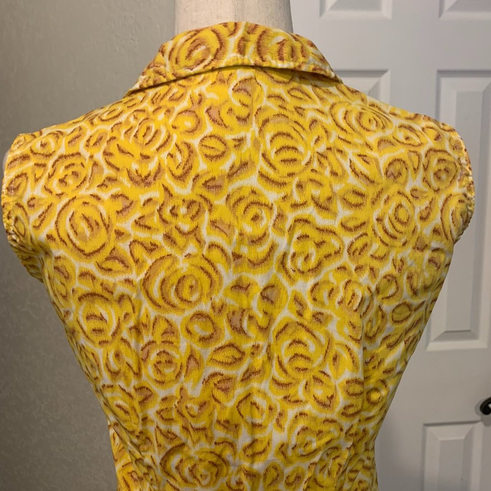Vintage Blouse Colorful Yellow Floral Fitted Sleeveless Button Up Size 12 - Picture 3 of 5